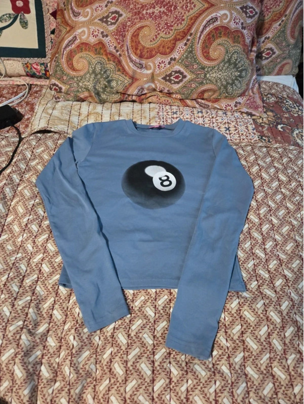 Y2k Edikted magic 8 ball top